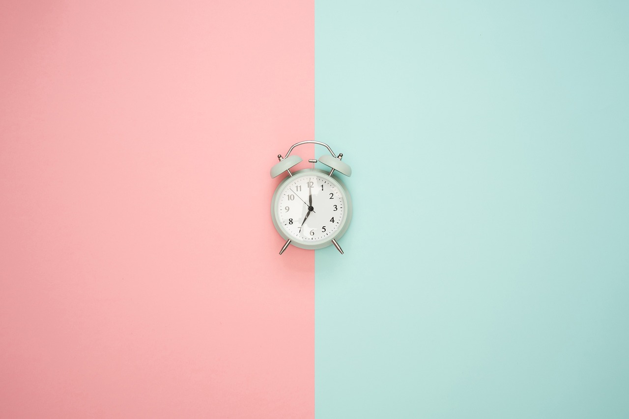 The Ultimate Guide to Tracking Work Hours and Maximizing Productivity
